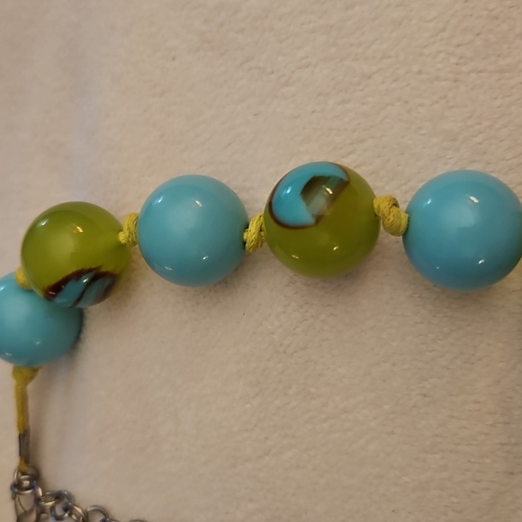 Vintage Funky Green and Blue Chunky Knot Beaded Statement Necklace - Picture 5 of 8